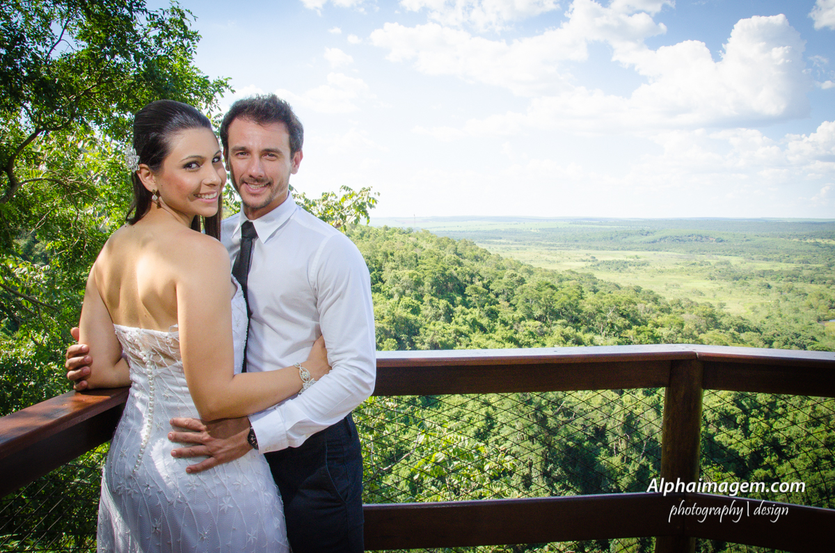 ensaio-fotográfico-Mariana de Souza Périco e Anderson Donizette Cecolim-brotas-recanto-das-cachoeiras