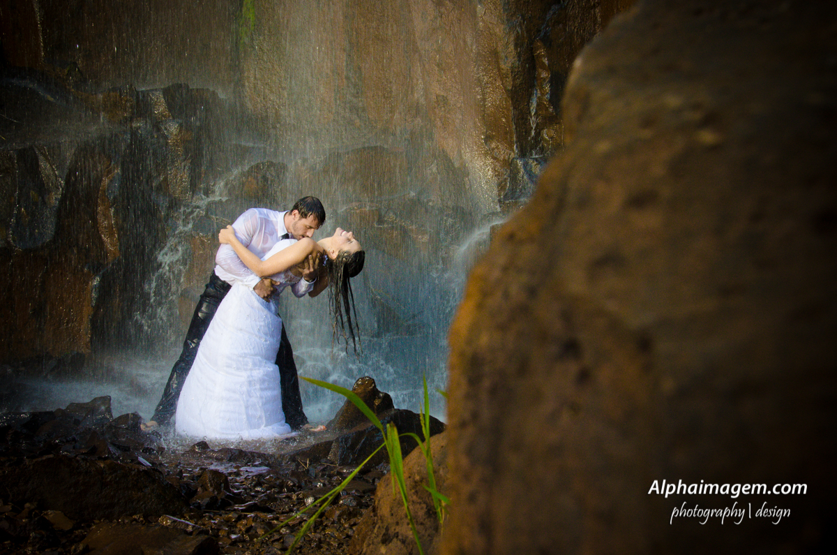 ensaio-fotográfico-Mariana de Souza Périco e Anderson Donizette Cecolim-brotas-recanto-das-cachoeiras
