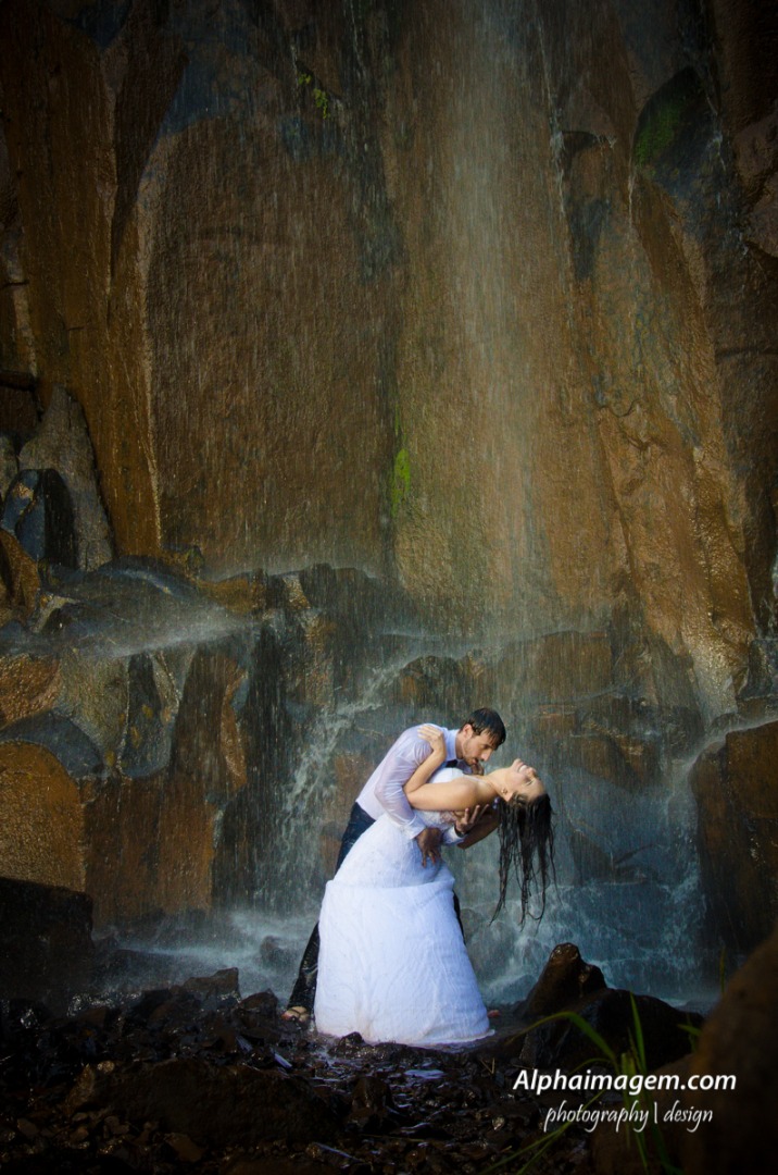 ensaio-fotográfico-Mariana de Souza Périco e Anderson Donizette Cecolim-brotas-recanto-das-cachoeiras