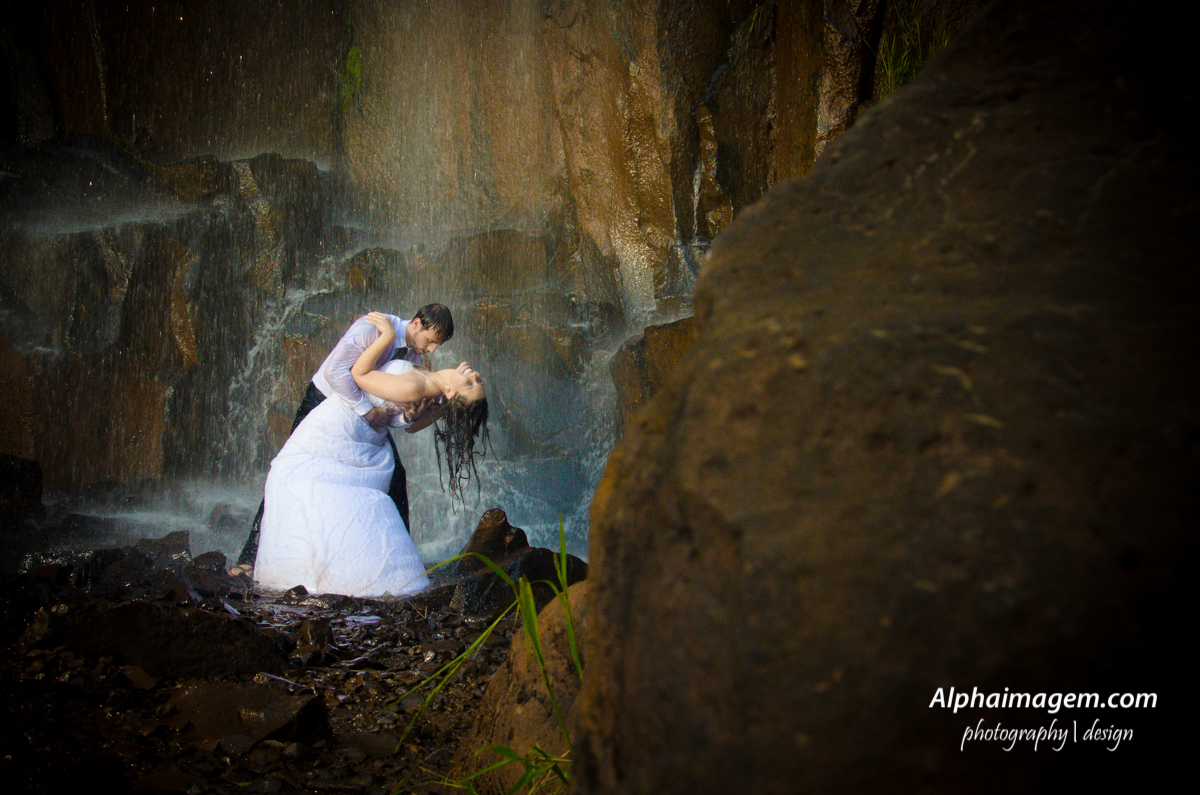 ensaio-fotográfico-Mariana de Souza Périco e Anderson Donizette Cecolim-brotas-recanto-das-cachoeiras