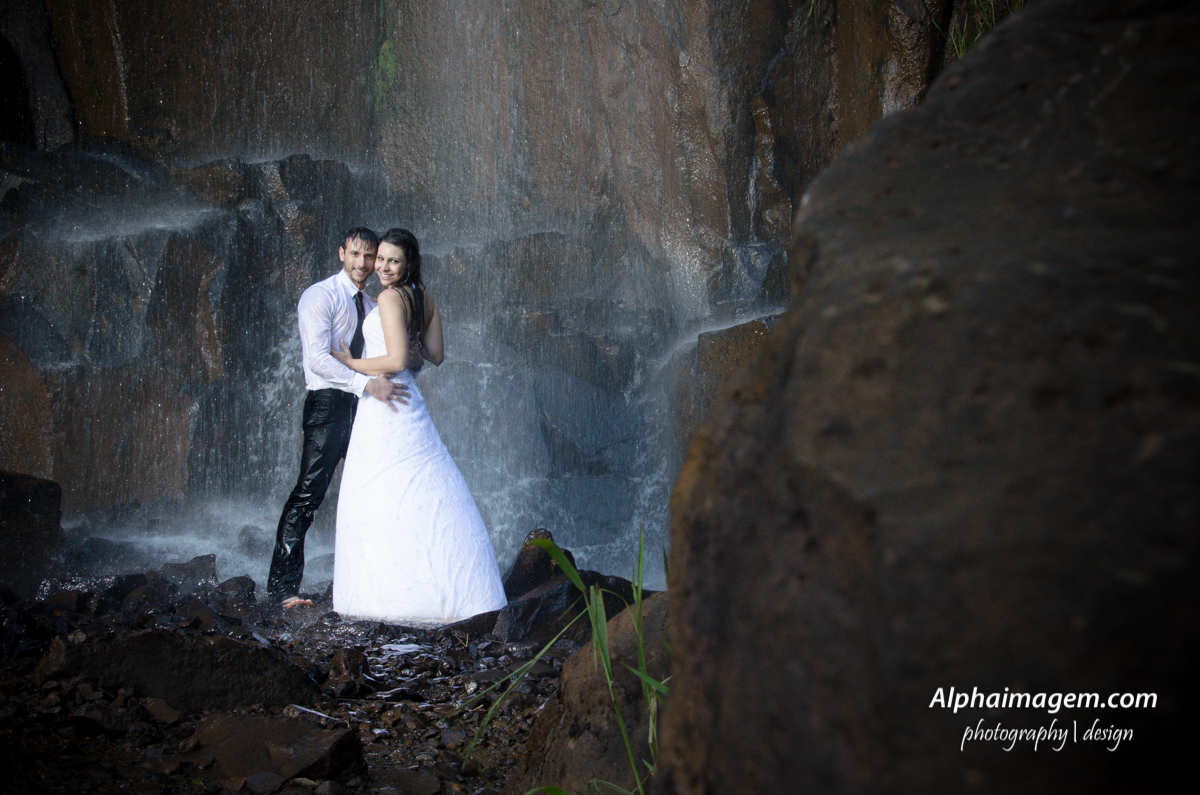 ensaio-fotográfico-Mariana de Souza Périco e Anderson Donizette Cecolim-brotas-recanto-das-cachoeiras