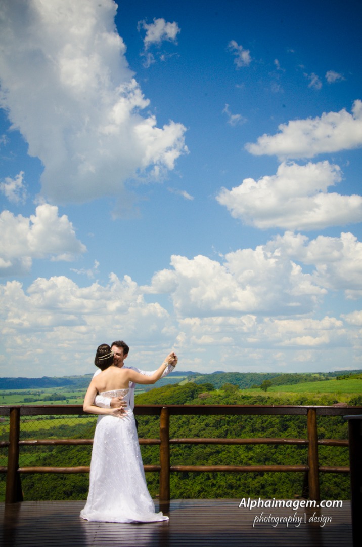 ensaio-fotográfico-Mariana de Souza Périco e Anderson Donizette Cecolim-brotas-recanto-das-cachoeiras