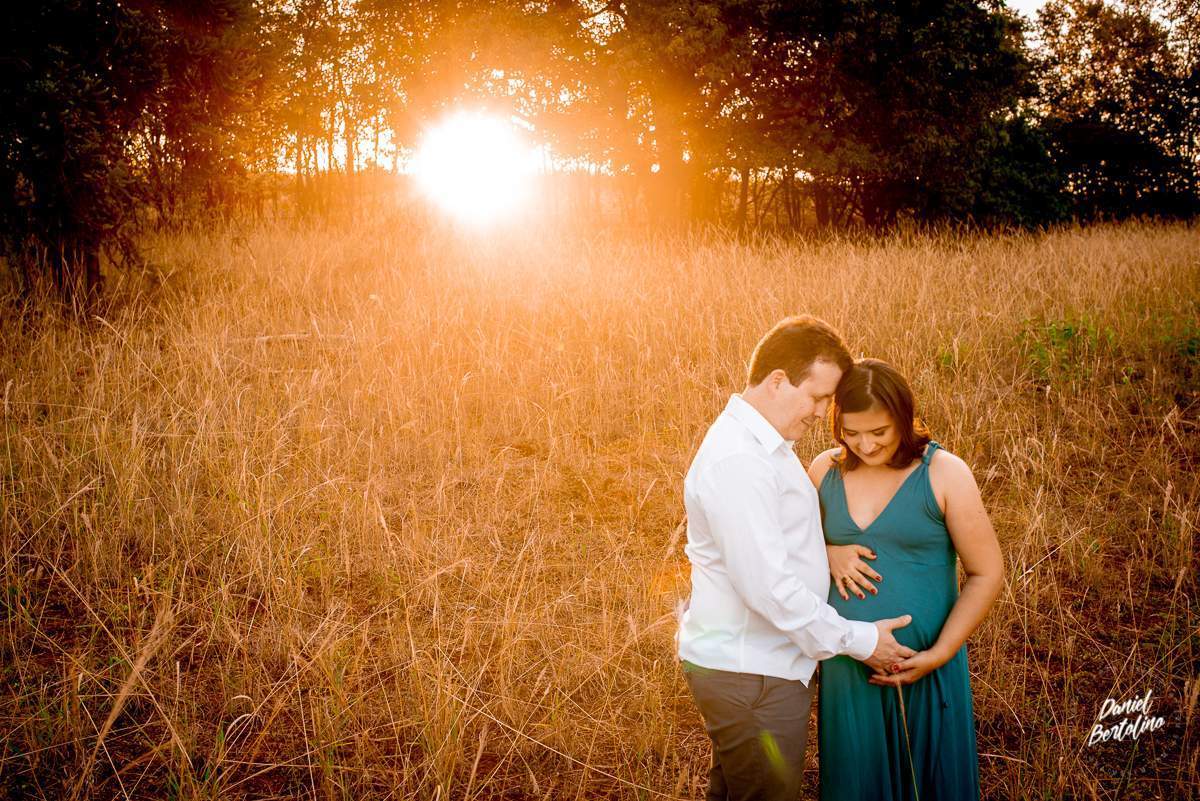 Ensaio gestante realizado na Fazenda Saltinho na cidade de São Manuel. Fotógrafo Daniel Bertolino de São Paulo