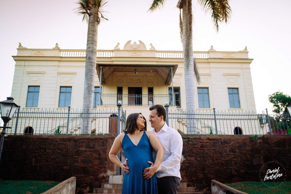 Ensaio gestante realizado na Fazenda Saltinho na cidade de São Manuel. Fotógrafo Daniel Bertolino de São Paulo