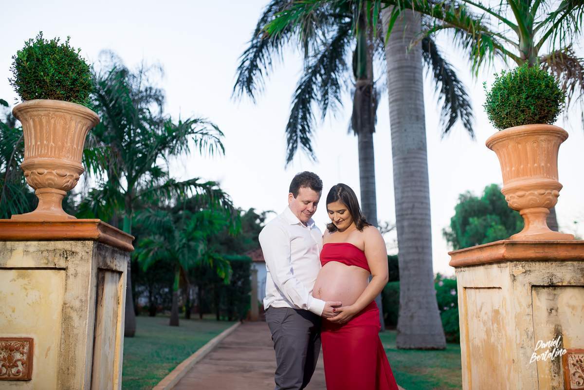 Ensaio gestante realizado na Fazenda Saltinho na cidade de São Manuel. Fotógrafo Daniel Bertolino de São Paulo