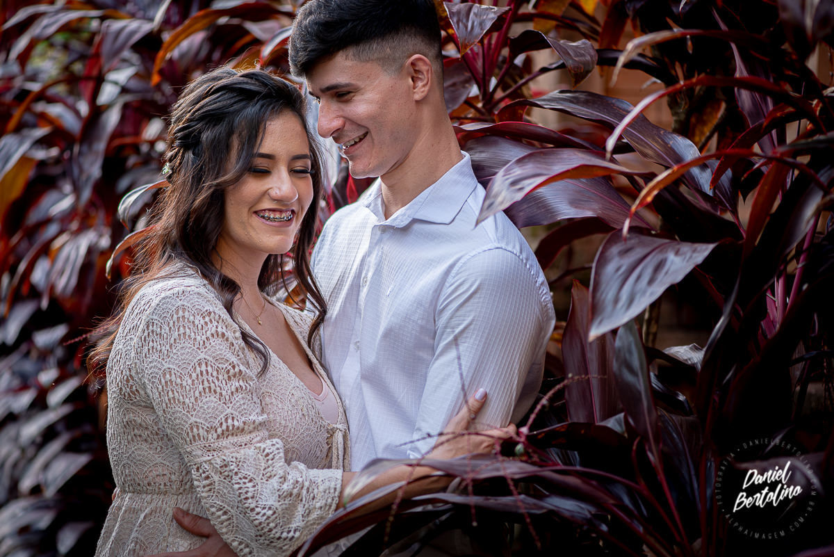 ensaio-casal-castelo-furlani-pederneiras-yasmin-e-renan-pré-wedding