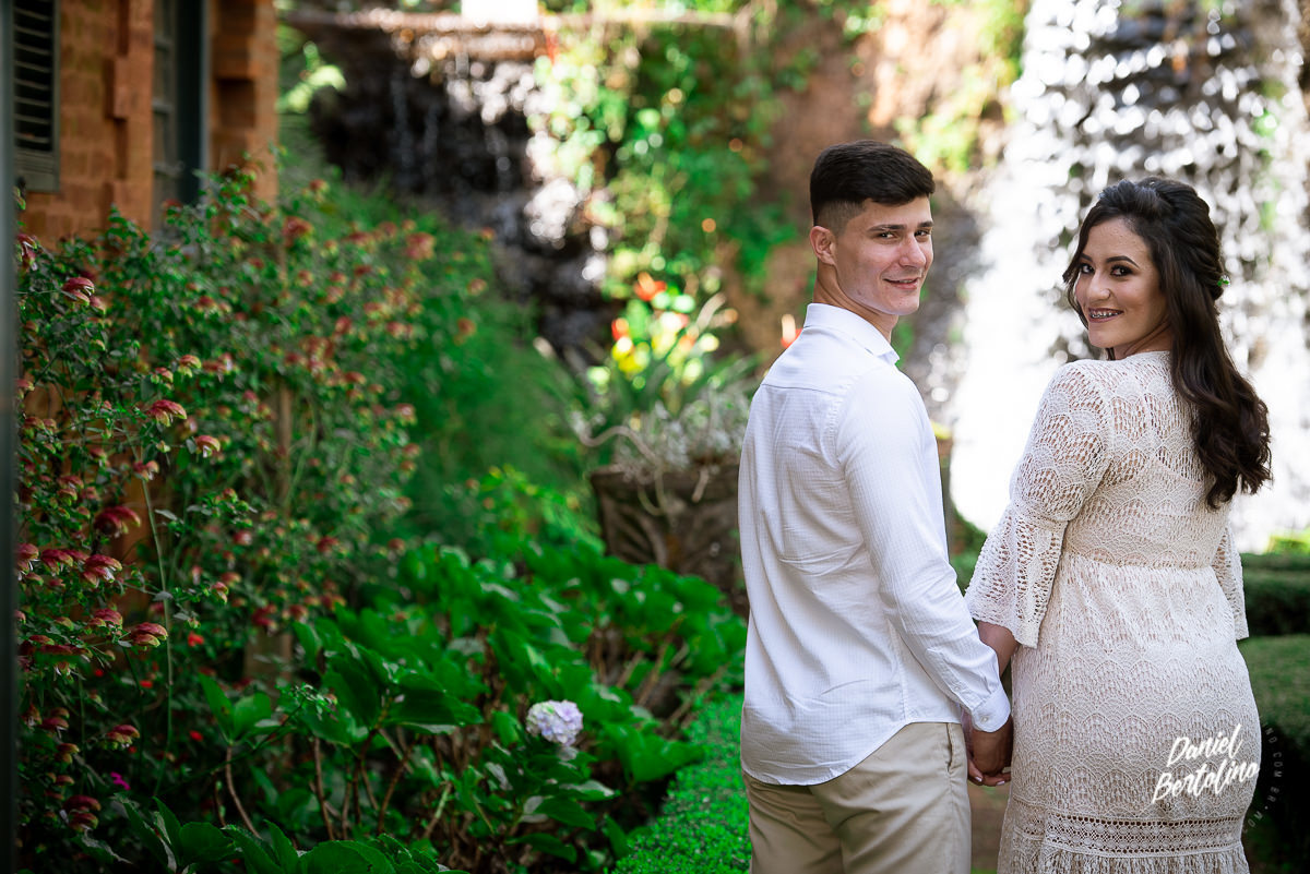 ensaio-casal-castelo-furlani-pederneiras-yasmin-e-renan-pré-wedding