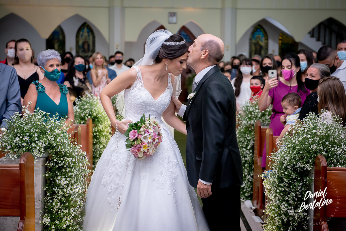 casamento-giseli-paulo-igreja-são-joaquim-fazenda-bosque-clube-de-campo
