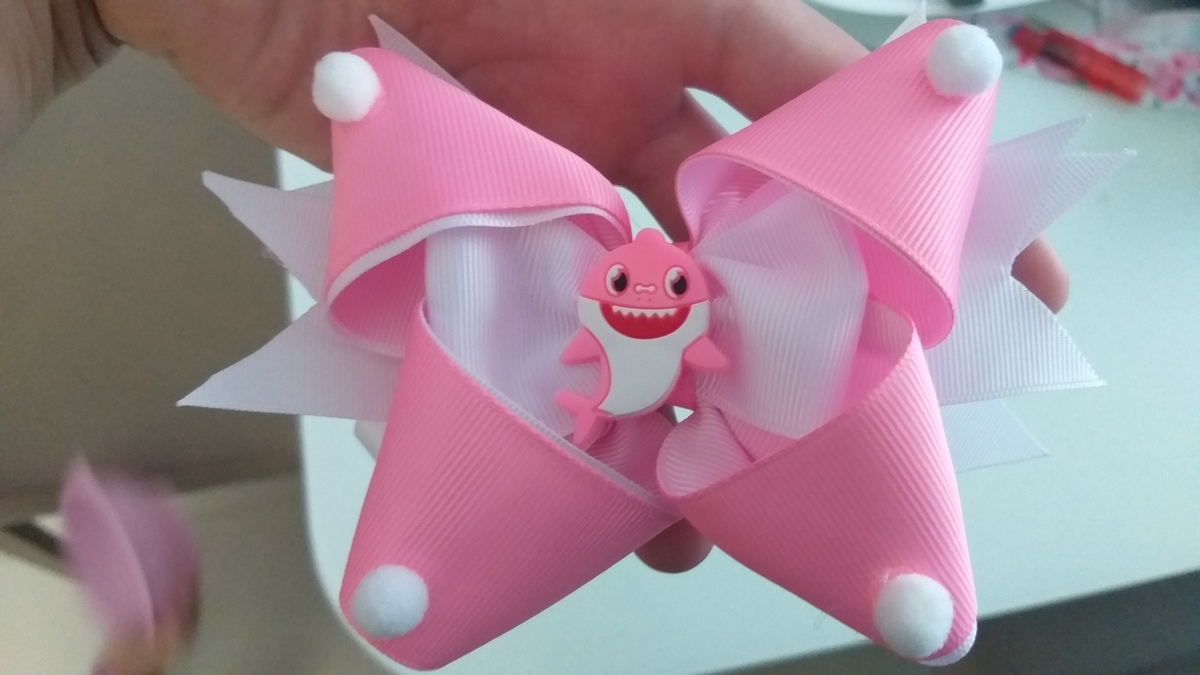 Laço baby Shark $18.00