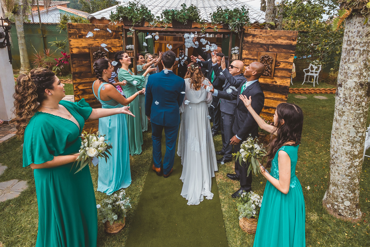 giba-servo-fotografia-fotografo-de-casamento-em-santos-sao-paulo-saída´-dos-noivos