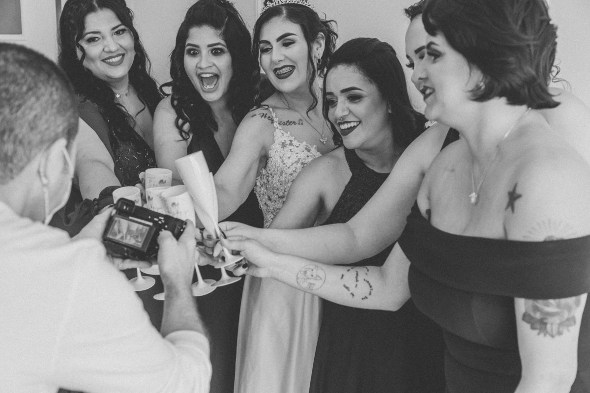 giba-servo-fotografia-casamento-em-santos-lgbtqia-vestidos-noivas-madrinhas