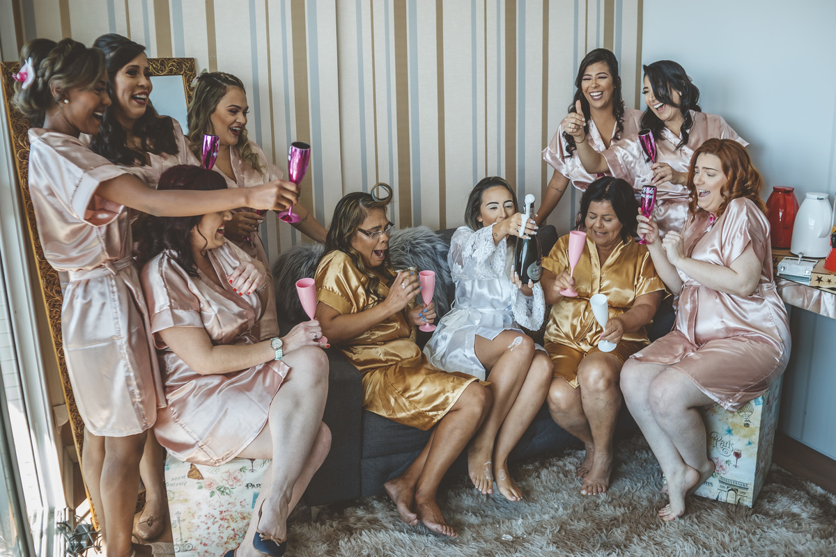 giba-servo-fotografo-de-casamento-em-santos-sao-paulo-champanhe-madrinhas