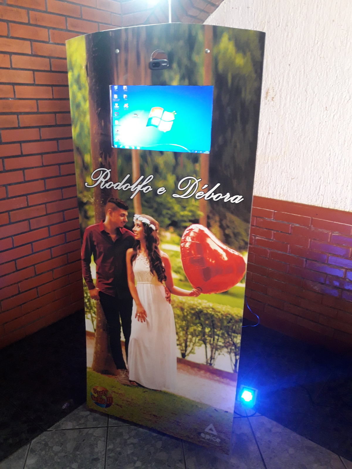 Cabine de Fotos, Totem de fotos , fotos reveladas na hora, Plataforma 360, Juiz de Fora