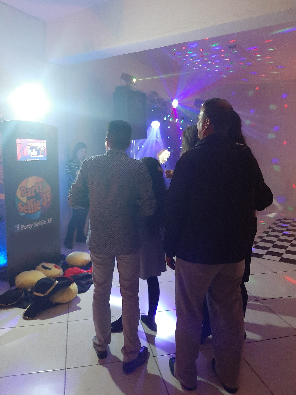 Cabine de Fotos, Totem de fotos , fotos reveladas na hora, Plataforma 360, Juiz de Fora