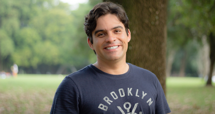 Sobre Antonio Garrido - Fotógrafo Newborn, Gestante e Família no Guarujá - SP