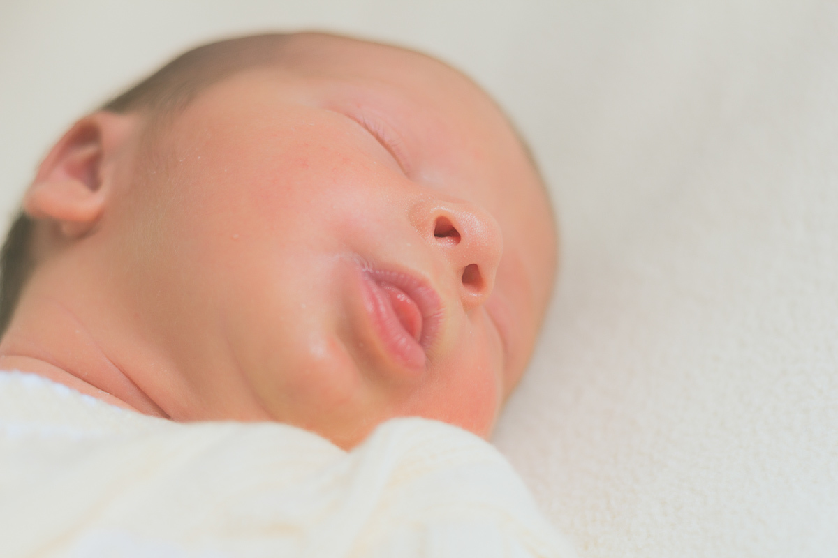 Mostrou a língua para a tia