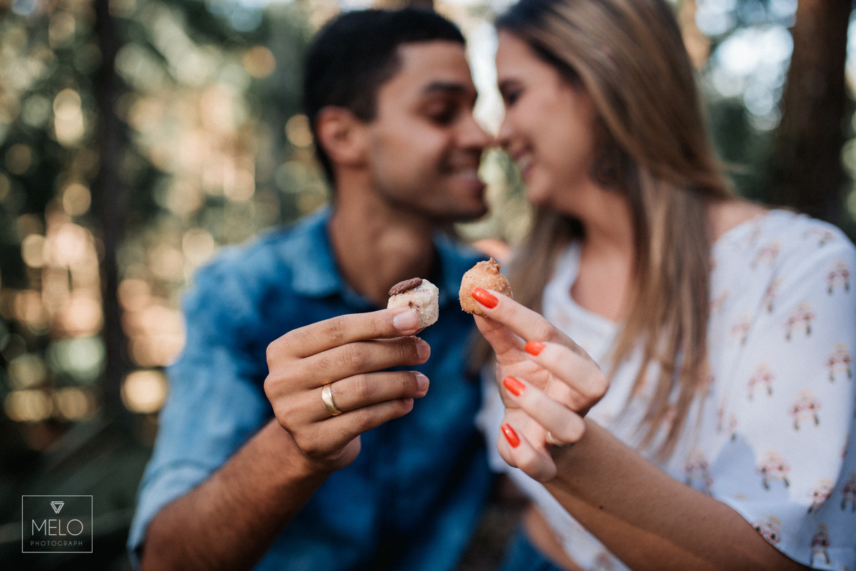 #FotografiaDeCasamento #EnsaioPreWedding #LoveDay #EnsaioCasal #Wedding #Casal #Bride #Noiva #Noivo #ArLivre #Natureza #Sol