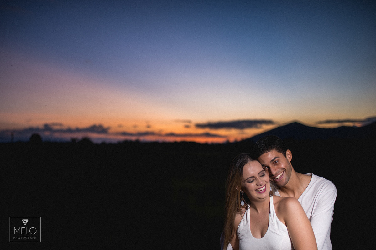 #FotografiaDeCasamento #EnsaioPreWedding #LoveDay #EnsaioCasal #Wedding #Casal #Bride #Noiva #Noivo #ArLivre #Natureza #Sol