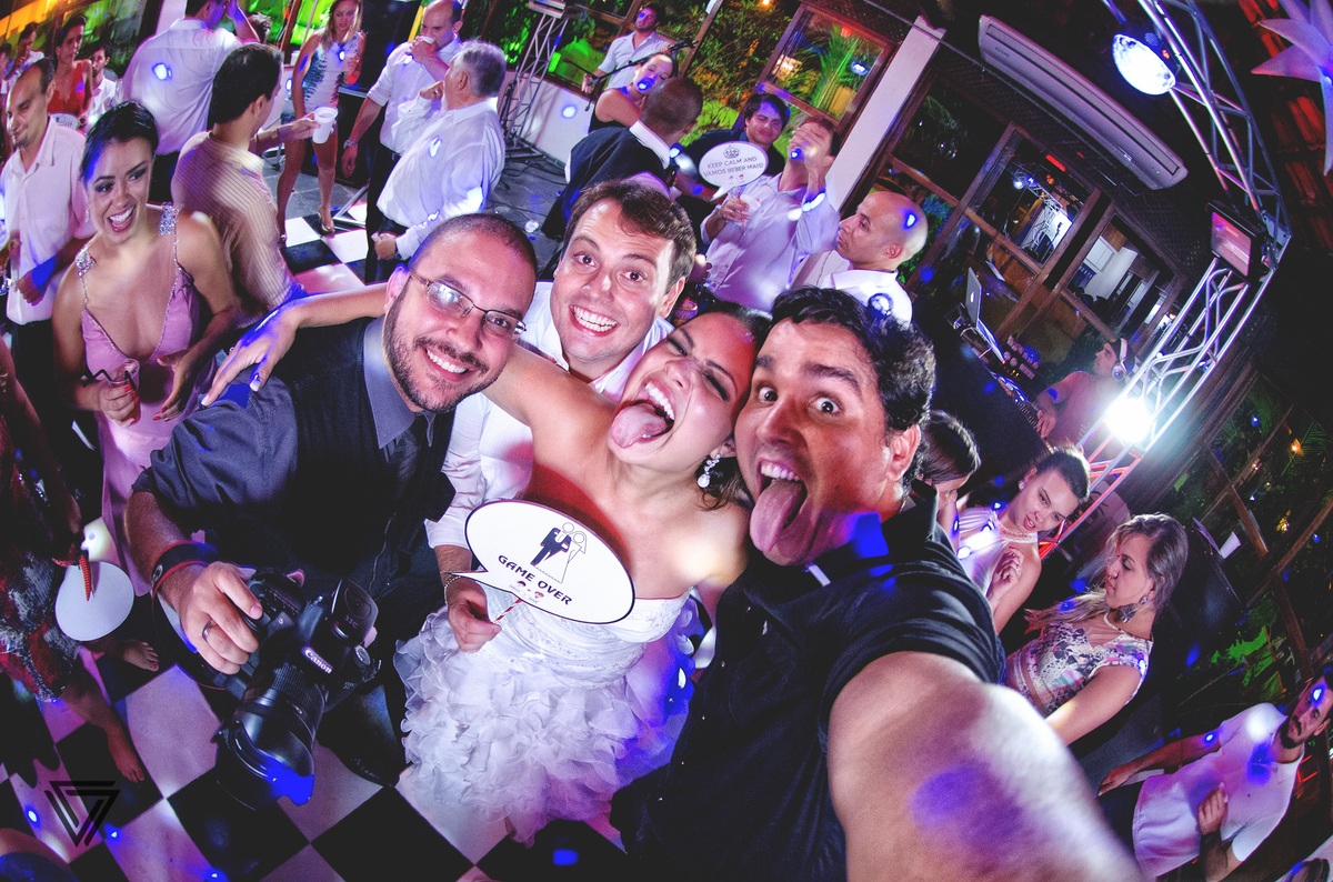 #Photograph #Fotografia #Fotografo #Fotografodecasamento #Casamento #wedding #photos #beauty #Noiva #Noivo #Vestidodenoiva #Cerimonia #Festa #RJ #Happy #Smile #Buque  #Make #MakeNoiva