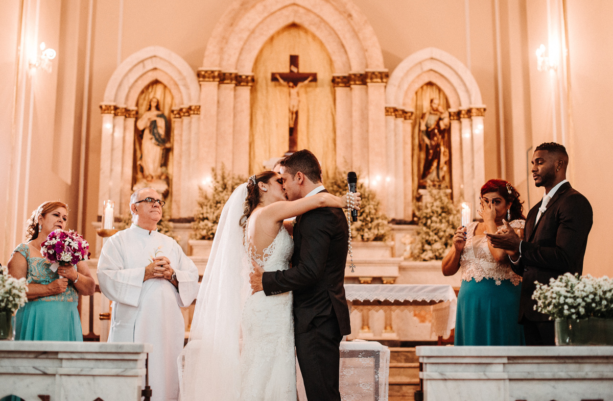 noiva; noivo; casamento; wedding; casamento Volta Redonda; vestido da noiva; cerimonia; making of; festa; padrinhos; dama; pagen; danca; bride