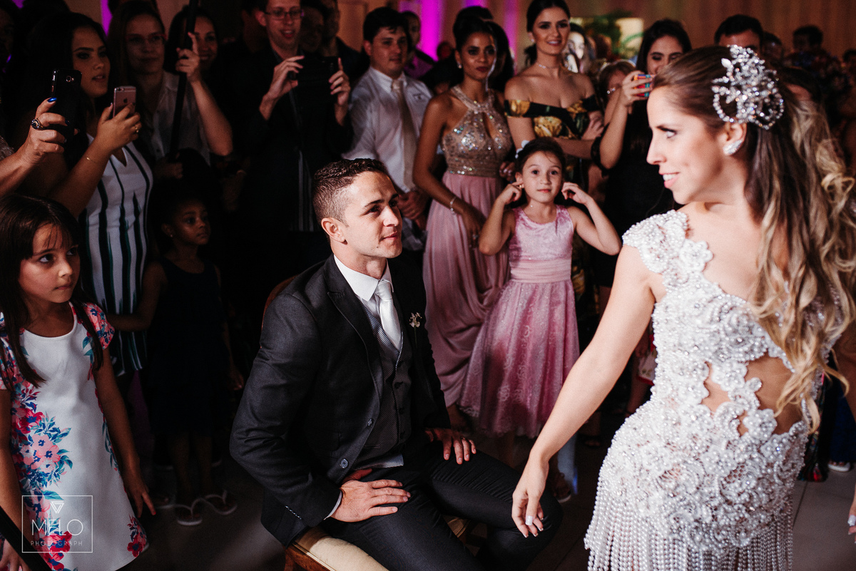 noiva; noivo; casamento; wedding; casamento Volta Redonda; vestido da noiva; cerimonia; making of; festa; padrinhos; dama; pagen; danca; bride