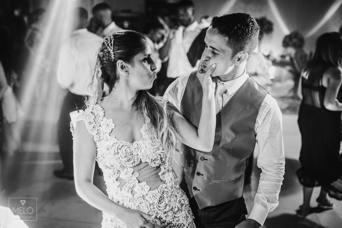 noiva; noivo; casamento; wedding; casamento Volta Redonda; vestido da noiva; cerimonia; making of; festa; padrinhos; dama; pagen; danca; bride