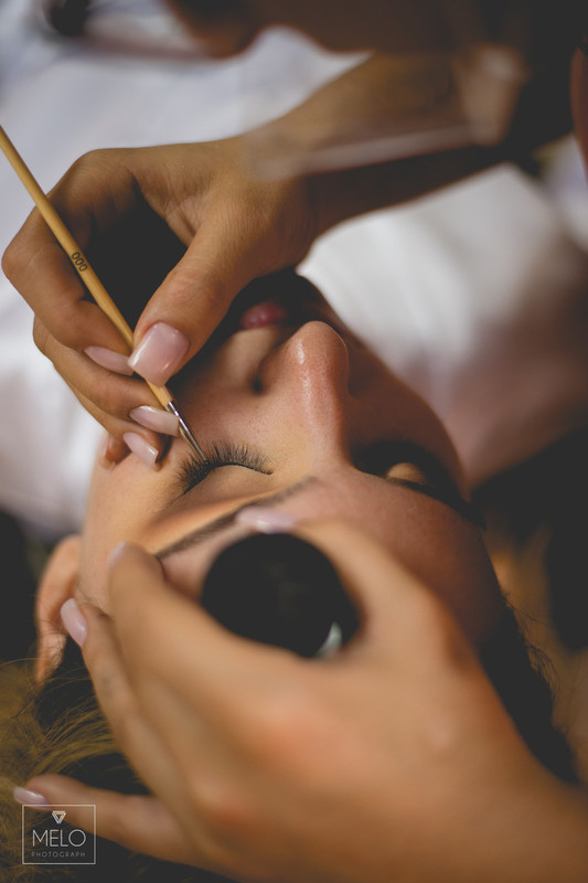O grande dia da Aline e do Vitor foi simplesmente perfeito, depois de dois ensaios maravilhoso finalmente chegamos ao dia tão esperado! Nós rimos, brincamos, choramos e dançamos juntos! Em todos esses anos de fotografia nós enc