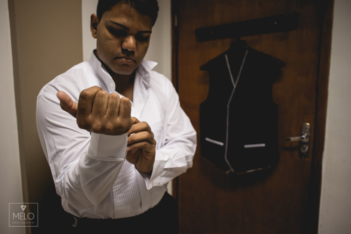 O grande dia da Aline e do Vitor foi simplesmente perfeito, depois de dois ensaios maravilhoso finalmente chegamos ao dia tão esperado! Nós rimos, brincamos, choramos e dançamos juntos! Em todos esses anos de fotografia nós enc