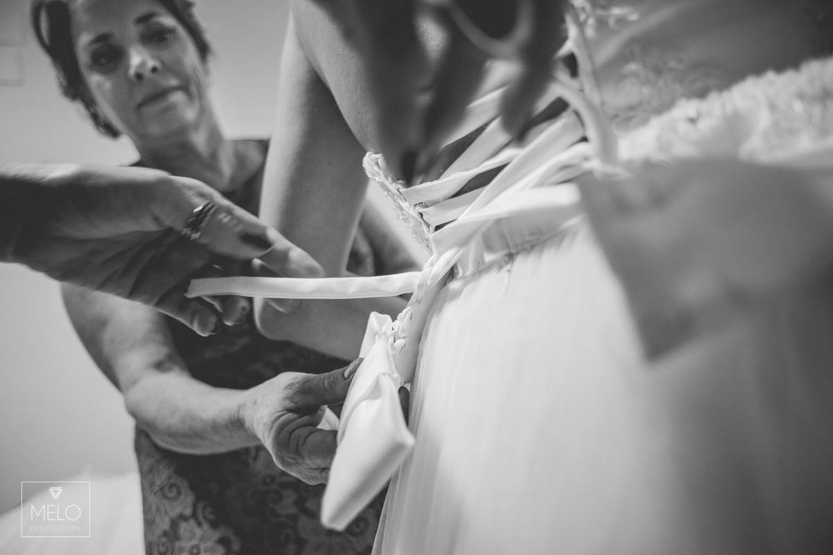 Chegamos depois do almoço para clicar o make do Renato e quando entramos nos deparamos com um darth vader gigante, só por ai já dava pra imaginar que esse casamento seria épico, mas para nos surpreender mais ainda chegamos no m