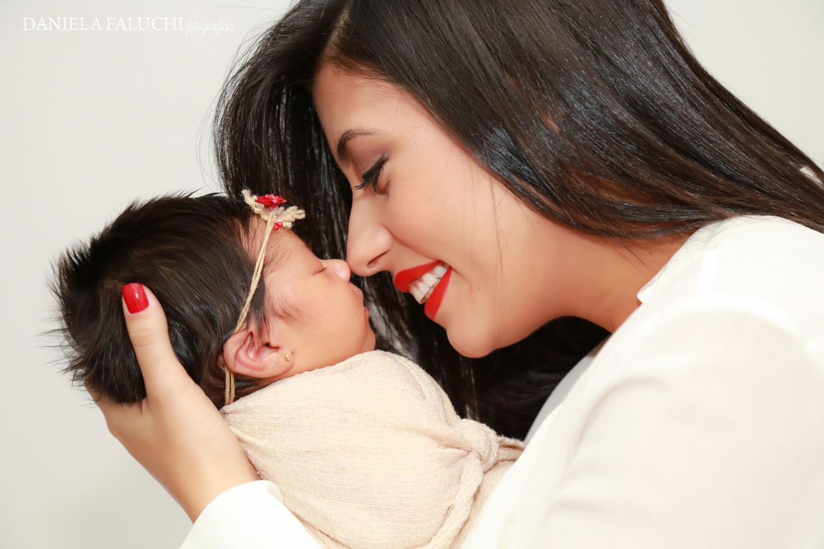 mae e filha, ensaio newborn com mae, mamae e bebe, ensaio newborn com os pais, ensaio newborn sp, ensaio newborn morumbi, ensiao newborn taboao da serra, ensaio newborn promoção, newborn sp, newborn taboao da serra, newborn zona sul, recem nascida, 