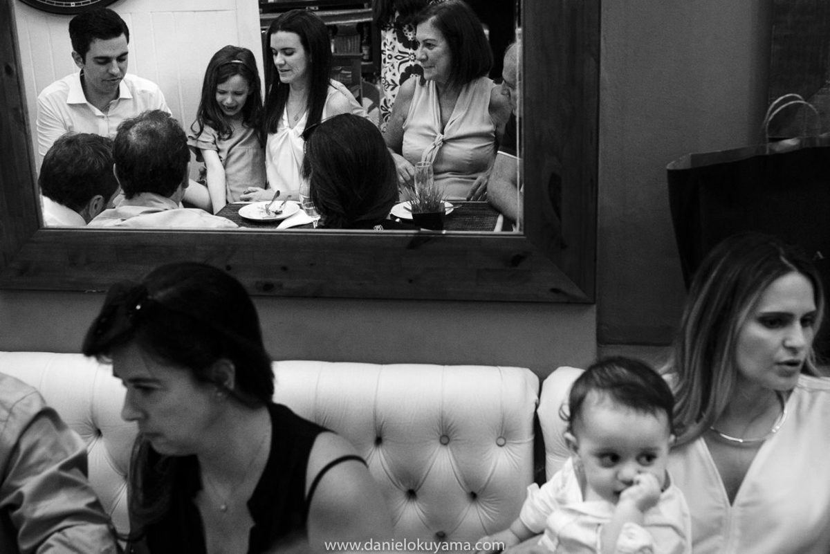 fotografia documental de família, fotógrafo de família em santos, fotos infantis, ensaio de família, daniel okuyama fotografia, fotos espontâneas, fotógrafo premiado em santos, família 