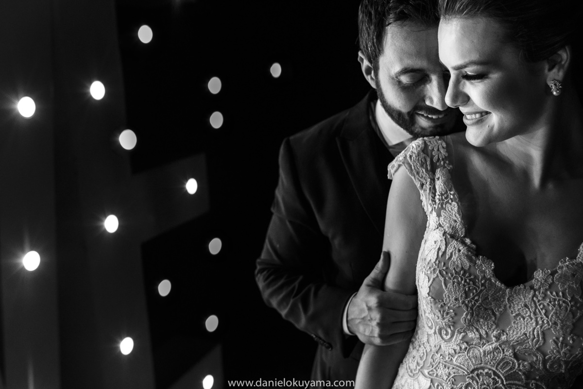 um retrato lindo dos noivos que vai para o álbum de casamento 