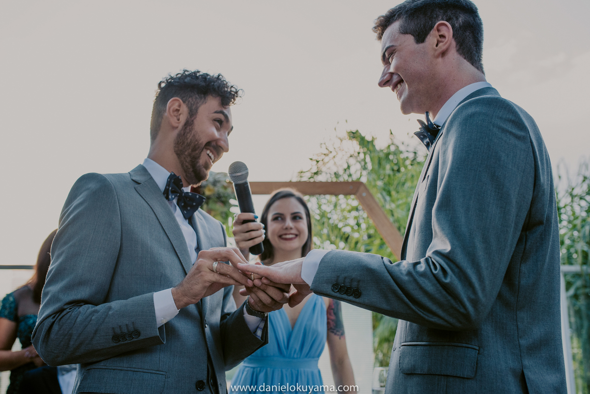 fotografopremiadodecasamentoemsaopaulo,fotografodecasamentoemsaopaulo,fotografiadecasamentoemsantos,fotosespontaneasdecasamento
,casamentonapraia,fotografoemsaopaulo,casamentonocampo,casamentohomoafetivo,casamentogay,casamentoespacoplataforma