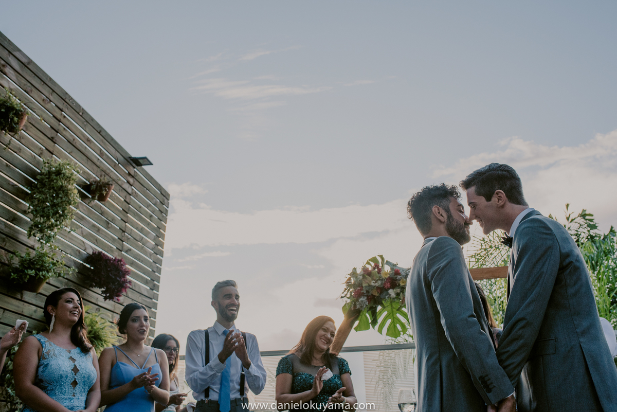 fotografopremiadodecasamentoemsaopaulo,fotografodecasamentoemsaopaulo,fotografiadecasamentoemsantos,fotosespontaneasdecasamento
,casamentonapraia,fotografoemsaopaulo,casamentonocampo,casamentohomoafetivo,casamentogay,casamentoespacoplataforma