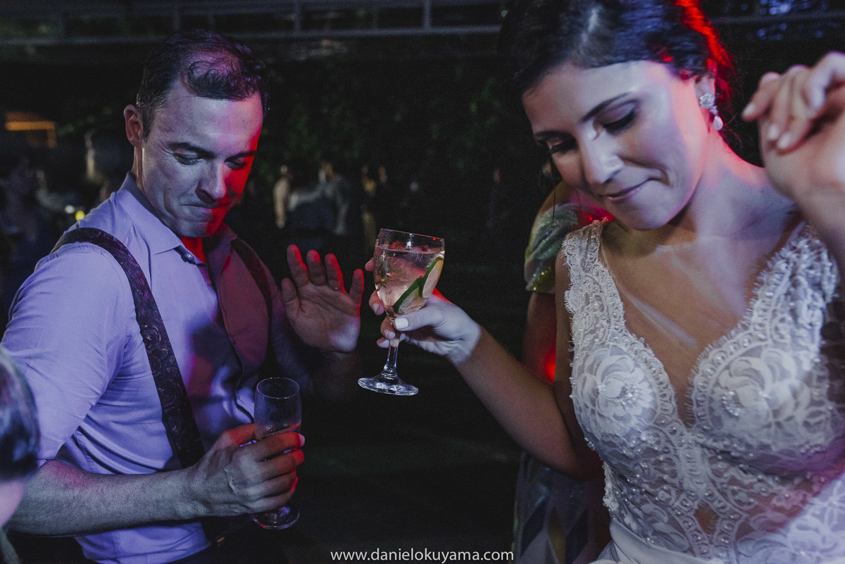 teve até uma banda de samba no casamento para divertir todos os convidados
,casamentonapraia,fotografoemsaopaulo,casamentonocampo,casamentorustico,fotografodecasamento,danielokuyama,fotogradodecasamento
