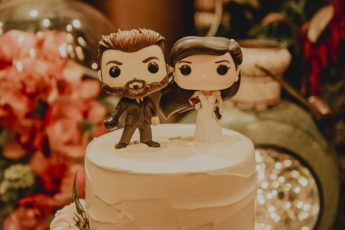 casamento rustico com fotografia do topo do bolo de casamento no celeiro quintal sp decoracao feita pela lamoreco