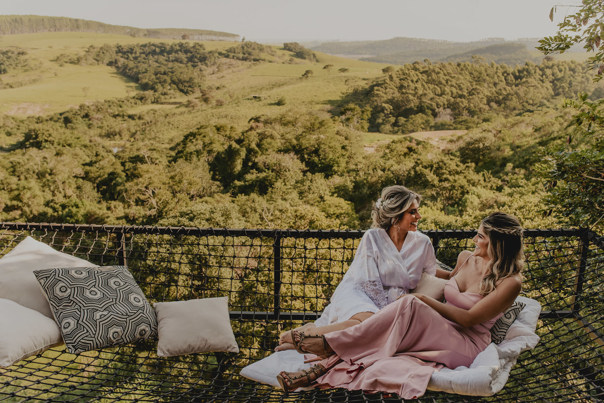 melhor fotografo de casamento no villa sansu sala da noiva com vista maravilhosa para as montanhas a beleza de casar no campo