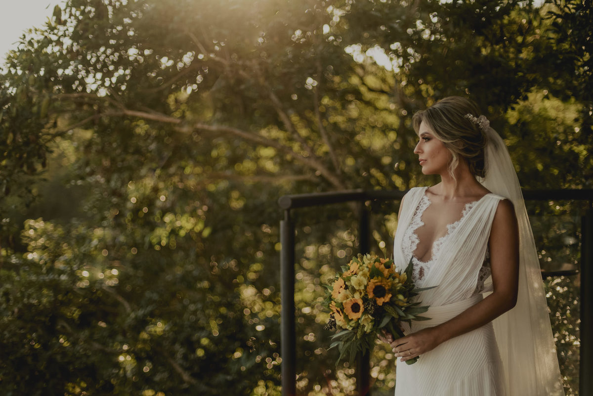 fotografia de casamento retrato da noiva no casamento no campo no villa sansu 