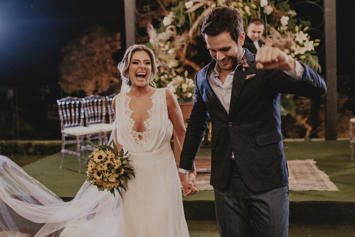 sorrisos verdadeiros e momentos únicos captados pelo fotografo de casamento de sp daniel okuyama