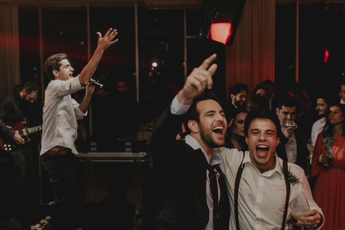 muita festa e animação 