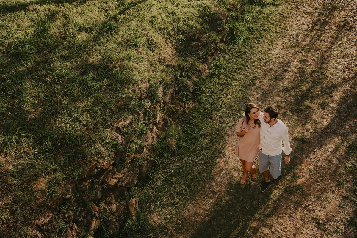 um belo lugar para fotografar ensaios pre wedding no campo ou na fazenda pelas fotografias mais verdadeiras do fotógrafo daniel okuyama