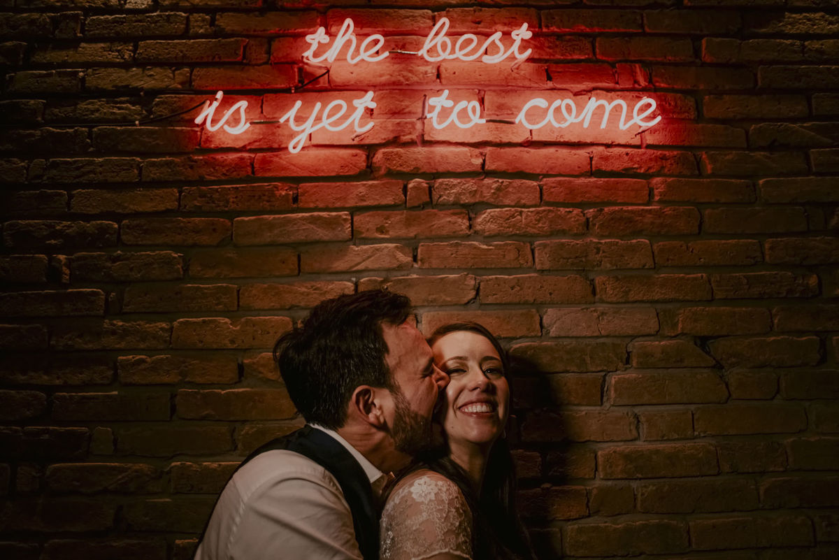 o melhor ainda esta por vir, continue a planejar seu casamento pois será um dia lindo as fotos do daniel okuyama são lindas e espontâneas ele é fotografo de casamento sp