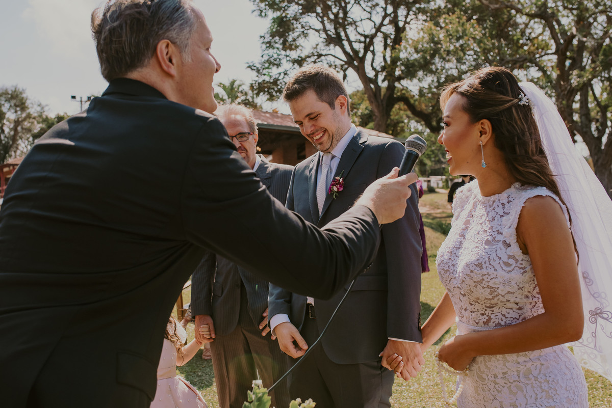 chegou a hora do sim, do casamento desse casal de noivos foto de casamento perfeita