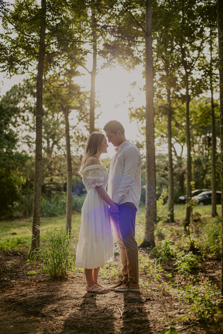 ensaio pré wedding no campo ensaio em holambra ensaio pré wedding no por do sol ensaio pré wedding inspiração foto ensaio holambra foto namorados fotografo casamento são paulo roupas para ensaio pré casamento
