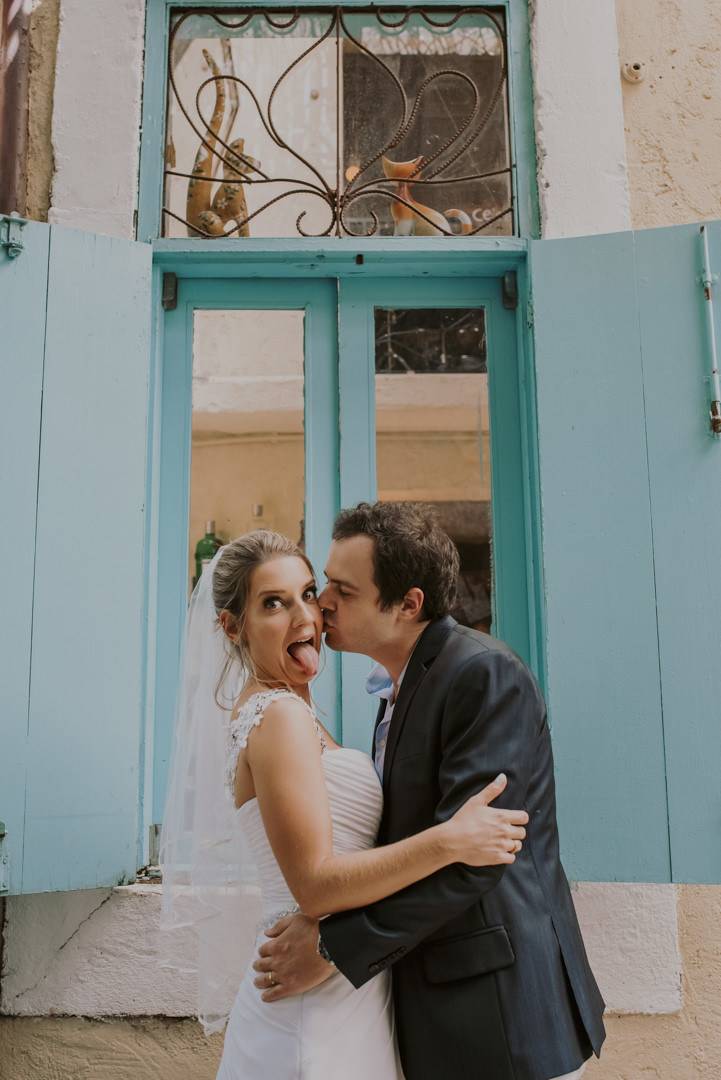 noivos no bistro rela apos o casamento, foto do melhor fotografo de sp daniel okuyama