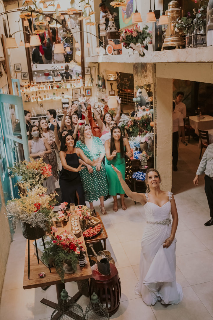 hora de johar o buque, mini wedding no bistro ruella melhor fotografo de casamento daniel okuyama