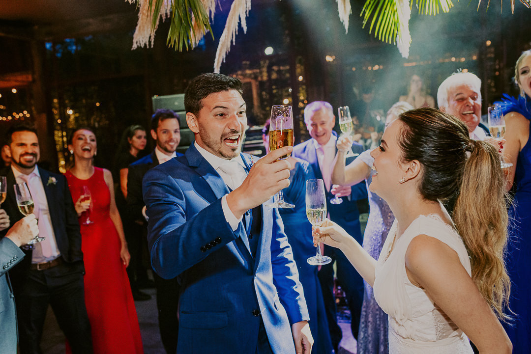 casamento em itatiba cerimonia de casamento ao ar livre na villa dangelo casamento de dia decoração de casamento festa de casamento banda de casamento banda o bardo e o banjo brinde de casamento 