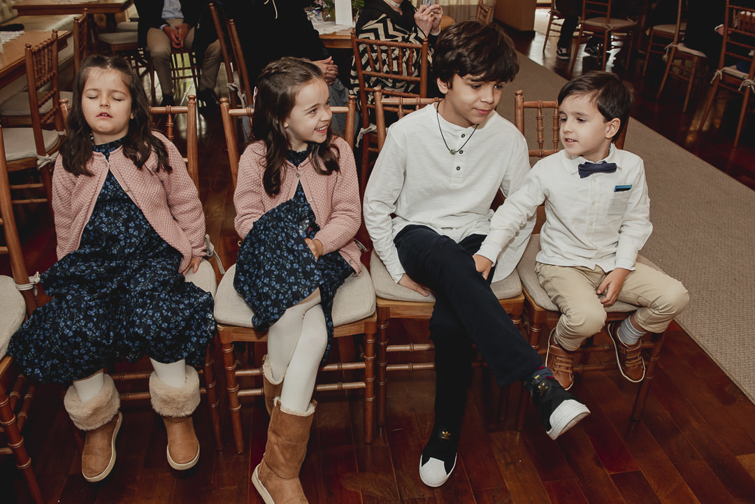 as criancas no casamento, daminhas são lindas 