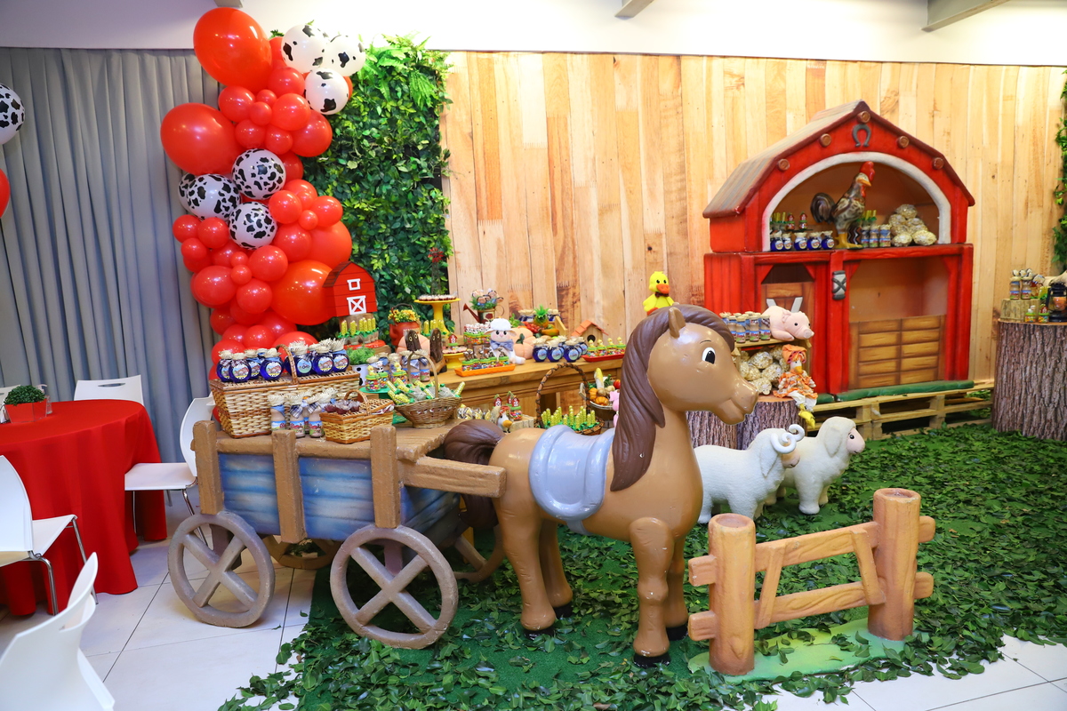 fotografia festa infantil decoração fazendinha aniversário curitiba menino 1 ano buffet 4 kids