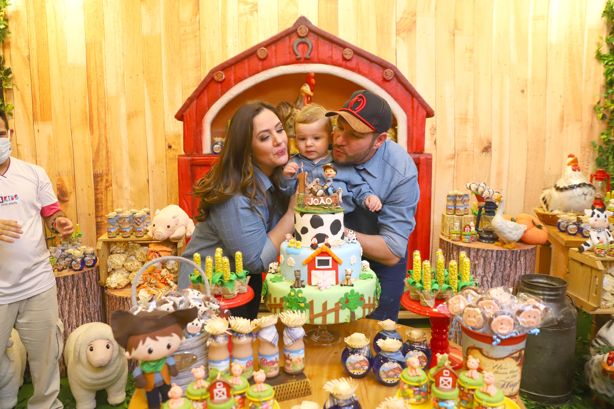 fotografia festa infantil decoração fazendinha aniversário curitiba menino 1 ano buffet 4 kids